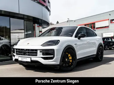 Gebraucht Porsche Cayenne Turbo E-Hybrid Coupe 740 PS (544 kW) 2024 Weiß SUV