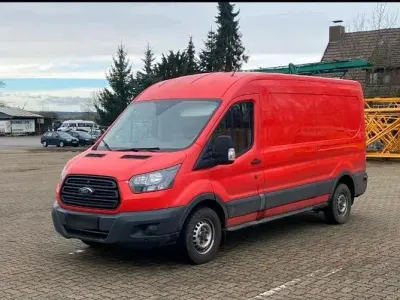Gebraucht Ford Transit 120 PS (88 kW) 2017 Rot Van