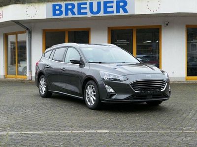 Grau Gebraucht 2021 Ford Focus Cool & Connect Limousine | 15.708 € (Etwas zu teuer)