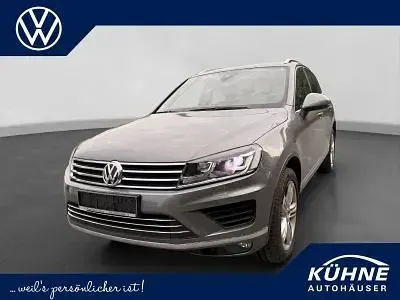 Gebraucht VW Touareg Exclusive 262 PS (192 kW) 2017 Canyon grey metallic SUV