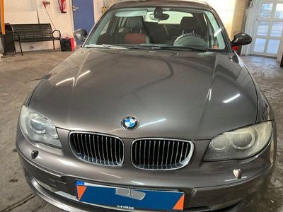 gebraucht BMW 130 i Limousine