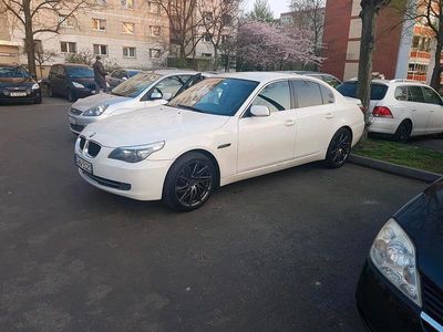 Gebraucht BMW 525 218 PS (160 kW) 2009 Weiß Limousine