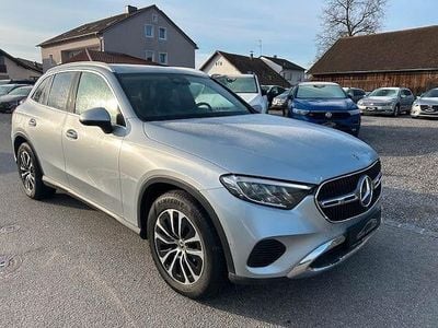Gebraucht Mercedes GLC220 Avantgarde 197 PS (144 kW) 2024 Silber SUV