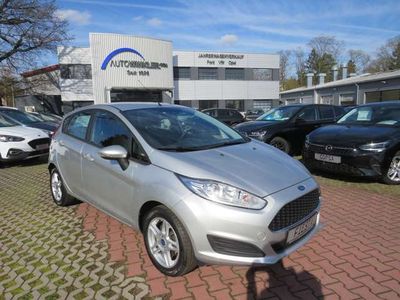 gebraucht Ford Fiesta 1,25i EDITION*PDC+SCHEIBE+SITZHEIZUNG*