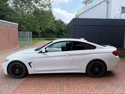 Gebraucht BMW 420 M Sport 190 PS (139 kW) 2016 Weiß Coupé