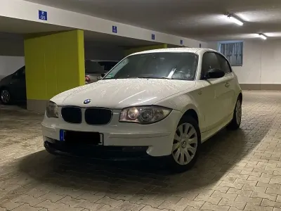 Gebraucht BMW 120 Coupé Shadowline 177 PS (130 kW) 2008 Weiß Coupé