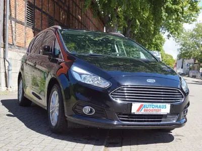 Gebraucht Ford S-MAX Titanium 160 PS (117 kW) 2018 Schwarz Van / Kleinbus