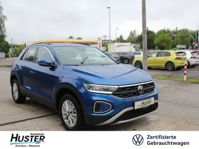 Gebraucht VW T-Roc Life 150 PS (110 kW) 2025 Blau SUV
