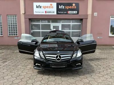 Gebraucht Mercedes E350 AMG 231 PS (169 kW) 2011 Schwarz Coupé