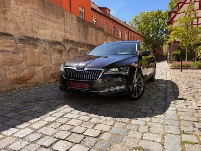 Gebraucht Skoda Superb Premium Edition 200 PS (147 kW) 2022 Cerna magic/black magic Kombi