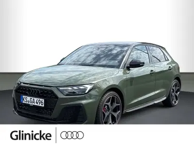 Gebraucht Audi A1 S-Line 207 PS (152 kW) 2026 Distriktgrün metallic SUV