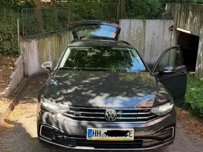 Gebraucht VW Passat GTE 218 PS (160 kW) 2021 Grau Kombi