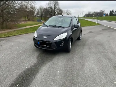 Gebraucht Ford Ka Trend 75 PS (55 kW) 2013 Schwarz Kleinwagen