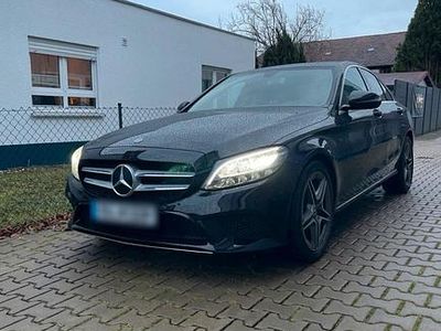 Schwarz Gebraucht 2018 Mercedes C200 AMG line Limousine | 17.000 €