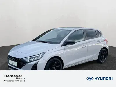 Neu Hyundai i20 Blackline 90 PS (66 kW) 2026 Grau Kleinwagen