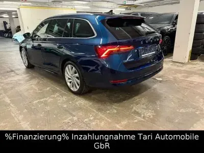 Gebraucht Skoda Octavia Style 190 PS (139 kW) 2023 Blau Kombi