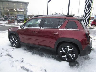 Rot Neu 2026 Renault 4 E-Tech Komfort SUV | 38.253 € (Etwas zu teuer)