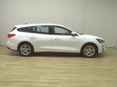 Second-hand Ford Focus Cool & Connect 120 CP (88 kW) 2020 Alb Berlinǎ