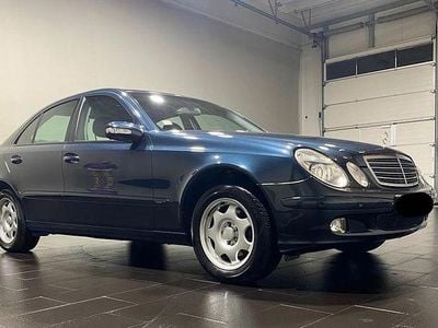 Gebraucht Mercedes E200 Classic 122 PS (89 kW) 2003 Blau Limousine