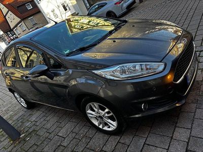 Usata Ford Fiesta Celebration 80 CV (58 kW) 2017 Grigio Berlina