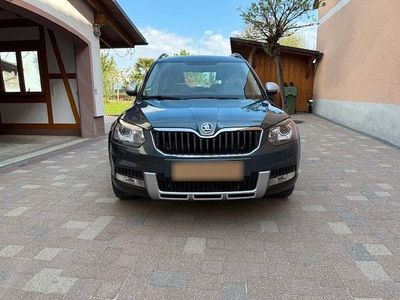 Second-hand Skoda Yeti Adventure 150 CP (110 kW) 2016 Gri SUV