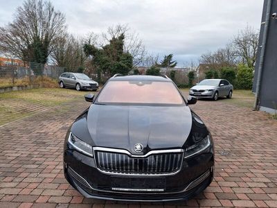 Schwarz Gebraucht 2021 Skoda Superb LAURIN & KLEMENT Kombi | 28.990 € (Fairer Preis)