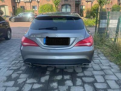 Mercedes CLA200