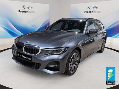 Grau Gebraucht 2022 BMW 320e M Sport Limousine | 30.980 € (Etwas zu teuer)