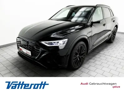 Gebraucht Audi Q8 e-tron S-Line 300 kW (408 PS) 2023 Mythosschwarz (metallic) SUV