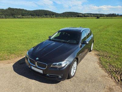 Gebraucht BMW 520 Comfort Edition 190 PS (139 kW) 2015 Grau Kombi