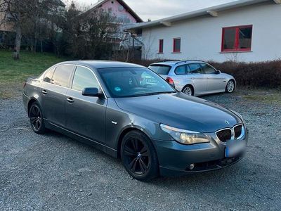 Gebraucht BMW 525 177 PS (130 kW) 2004 Grau Limousine