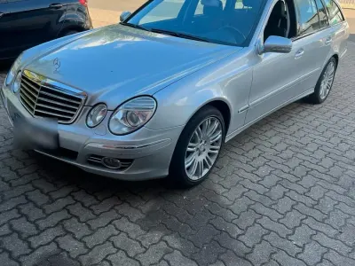Gebraucht Mercedes E320 224 PS (164 kW) 2008 Silber Kombi