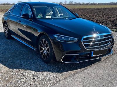 Schwarz Gebraucht 2025 Mercedes S450 AMG Limousine | 136.850 €