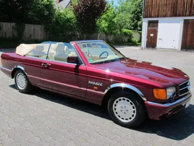 Używany Mercedes 560 279 KM (205 kW) 1991 Czerwony Kabriolet