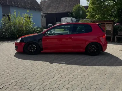 Gebraucht VW Golf V GTI 200 PS (147 kW) 2005 Rot Kleinwagen