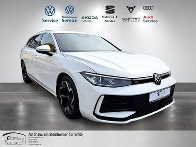 Usata VW Passat R-line 150 CV (110 kW) 2025 Bianco Station wagon