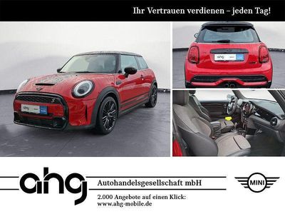 Rot Gebraucht 2022 Mini Cooper S Classic Kleinwagen | 26.930 € (Etwas zu teuer)