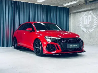 Gebraucht Audi RS3 Sportback Sport 400 PS (294 kW) 2022 Rot Kleinwagen