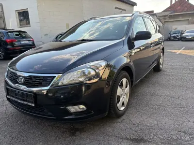 Gebraucht Kia Ceed Sport 116 PS (85 kW) 2009 Schwarz Kleinwagen
