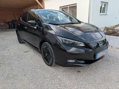 Gebraucht Nissan Leaf N-Connecta 110 kW (150 PS) 2022 Schwarz Kleinwagen