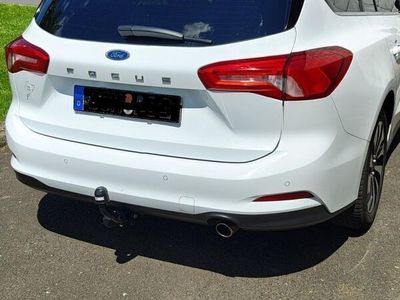 gebraucht Ford Focus 1,5 TDCi 88kW Cool & Connect Turnier C...