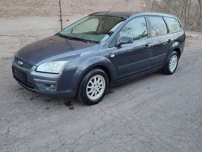 Gebraucht Ford Focus 101 PS (74 kW) 2005 Grau Kombi