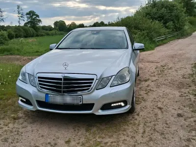 Gebraucht Mercedes E350 Avantgarde 292 PS (214 kW) 2009 Silber Limousine