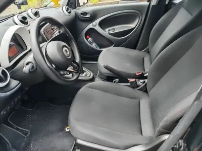 Gebraucht Smart ForFour Electric Drive 60 kW (82 PS) 2020 Schwarz Limousine