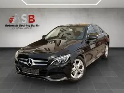 Gebraucht Mercedes C200 Avantgarde 184 PS (135 kW) 2015 Schwarz Limousine