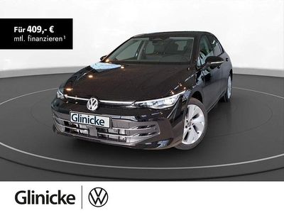 Grenadillschwarz metallic Neu 2026 VW Golf Limousine | 38.950 € (Etwas zu teuer)