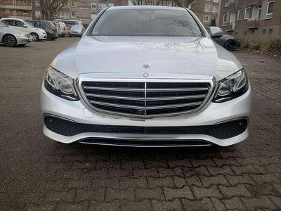 Silber Gebraucht 2016 Mercedes E220 Exclusive Limousine | 22.900 € (Fairer Preis)