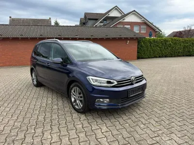Gebraucht VW Touran Sound 150 PS (110 kW) 2017 Blau Van / Kleinbus
