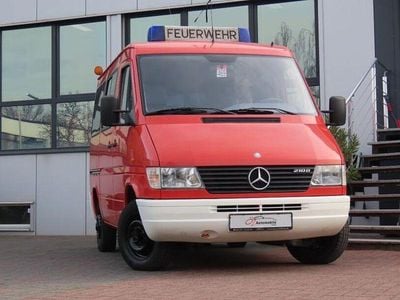 Second-hand Mercedes Sprinter 102 CP (75 kW) 1998 Roșu Van