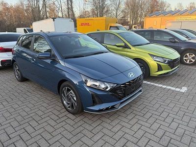 Neu Hyundai i20 Trend 90 PS (66 kW) 2026 Blau Kleinwagen